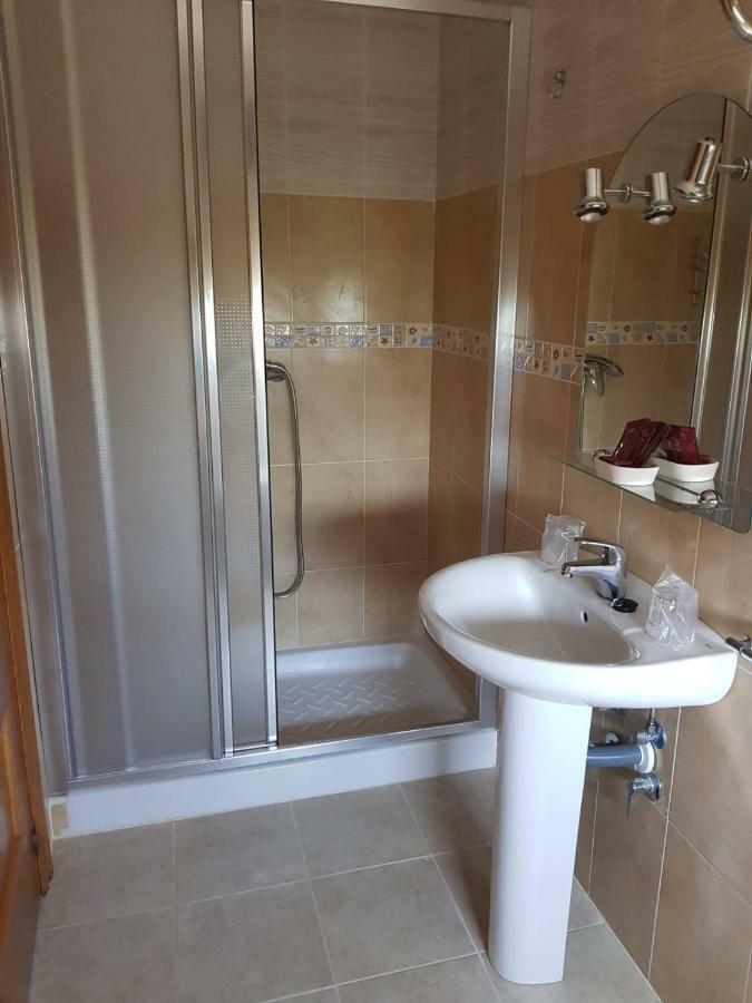 La Oliva Hotel Orena Ngoại thất bức ảnh